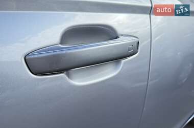 Седан Audi A6 2012 в 