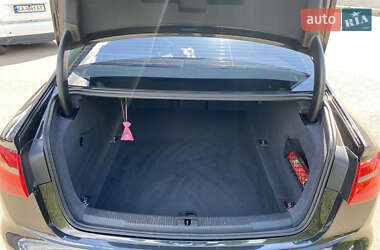 Седан Audi A6 2013 в 