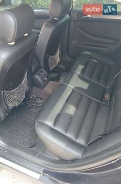 Седан Audi A6 2002 в 