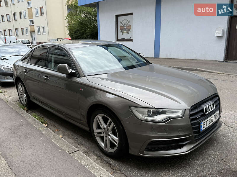 Седан Audi A6 2014 в 