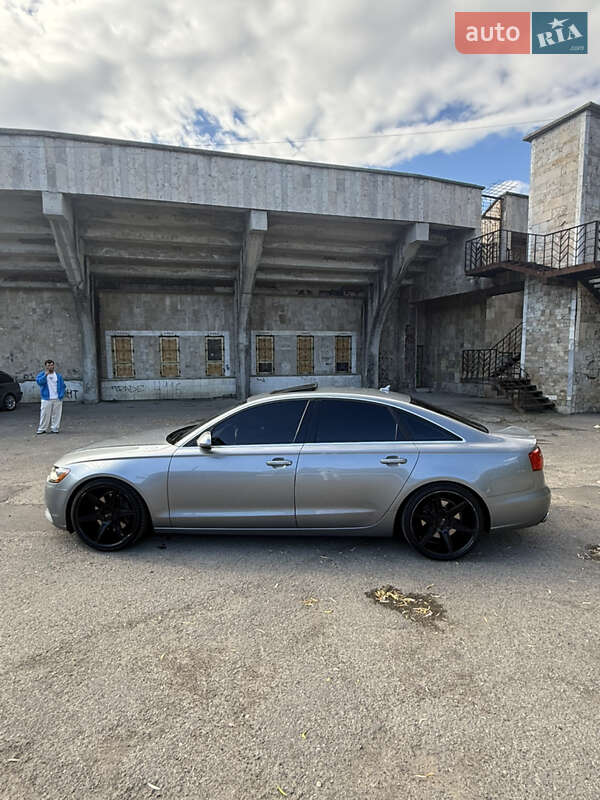 Седан Audi A6 2013 в Ивано-Франковске