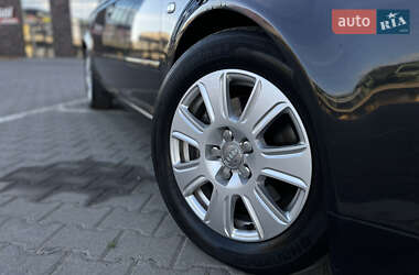Седан Audi A6 2001 в 