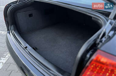 Седан Audi A6 2001 в 