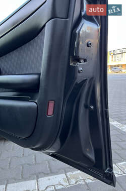 Седан Audi A6 2001 в 