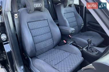 Седан Audi A6 2001 в 