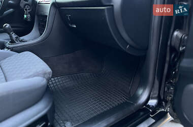 Седан Audi A6 2001 в 