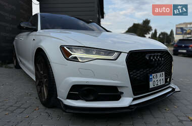 Седан Audi A6 2015 в 