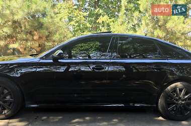 Седан Audi A6 2015 в 