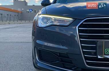 Седан Audi A6 2015 в 