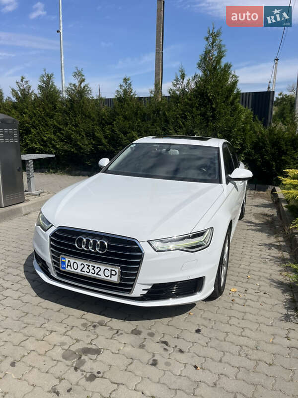 Седан Audi A6 2015 в 