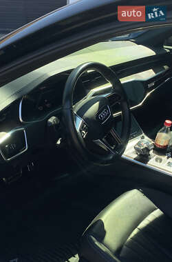 Седан Audi A6 2019 в 