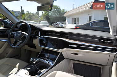 Седан Audi A6 2021 в 