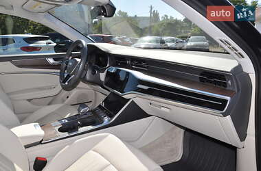Седан Audi A6 2021 в 