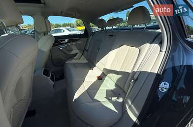 Седан Audi A6 2021 в 