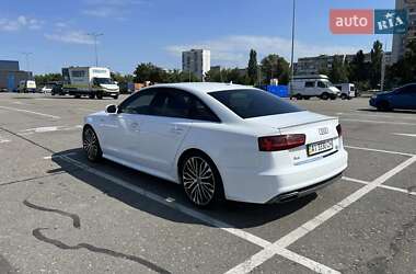 Седан Audi A6 2015 в 