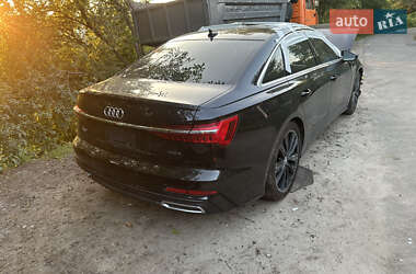 Седан Audi A6 2019 в 