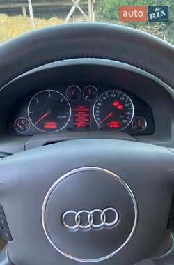 Седан Audi A6 2003 в 
