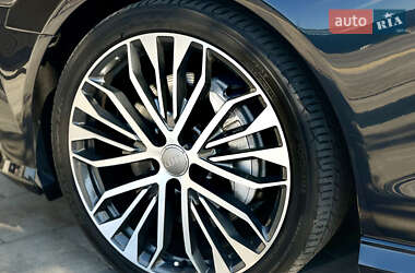 Седан Audi A6 2018 в 