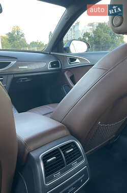 Седан Audi A6 2015 в 