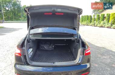Седан Audi A6 2020 в 