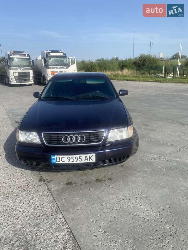 Седан Audi A6 1996 в Городке