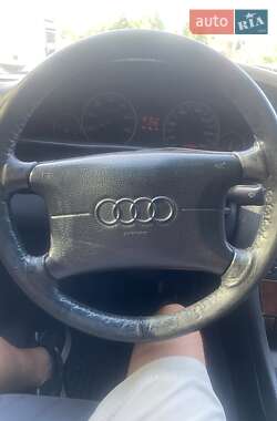 Седан Audi A6 1996 в Городку