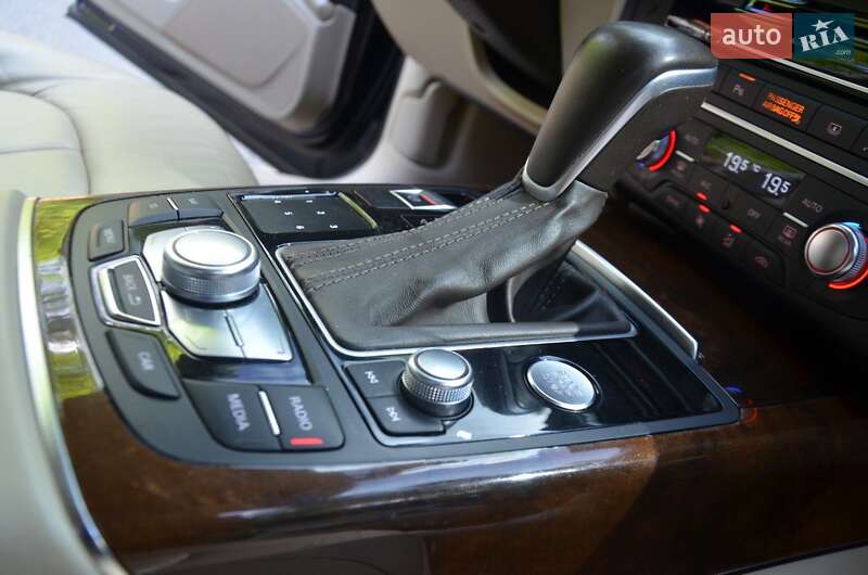 Седан Audi A6 2015 в Дрогобыче
