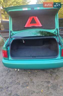 Седан Audi A6 1995 в 