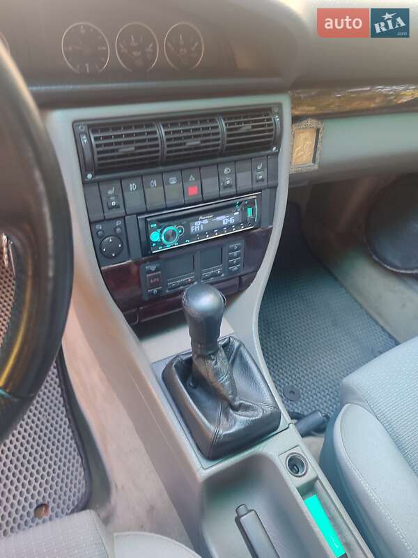 Седан Audi A6 1995 в Золотоноше