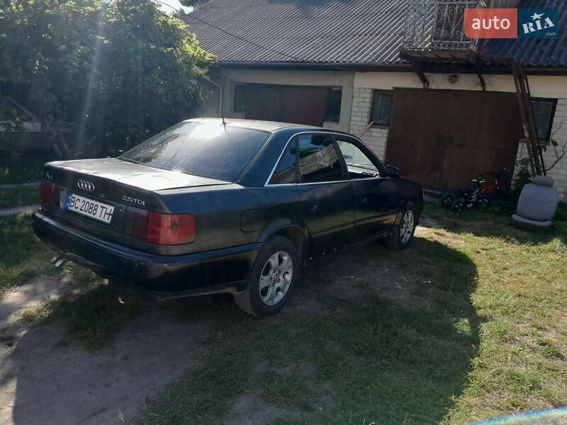 Седан Audi A6 1995 в Кременце