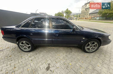Седан Audi A6 1995 в 