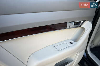 Седан Audi A6 2010 в 