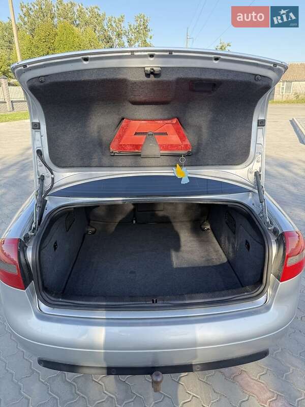 Седан Audi A6 2001 в Ровно