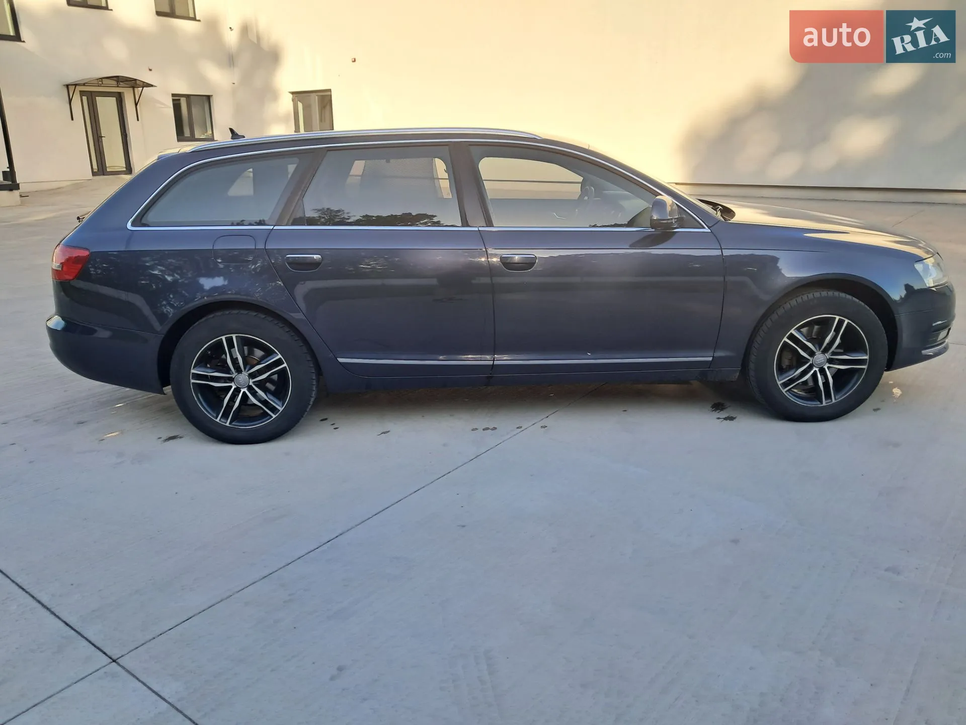 2010 Audi A6 - мініатюра 5