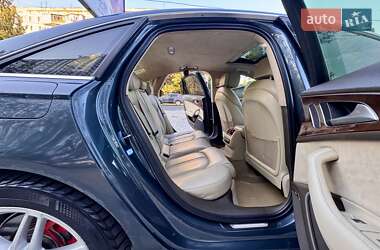 Седан Audi A6 2012 в 