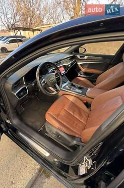 Седан Audi A6 2019 в 