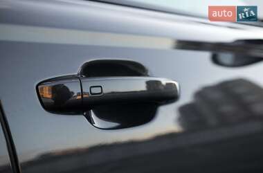 Седан Audi A6 2013 в 