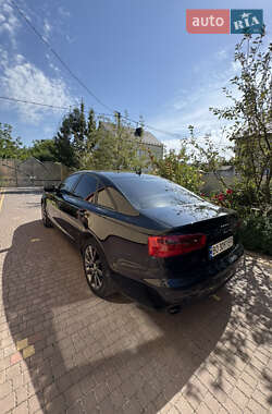 Седан Audi A6 2014 в 
