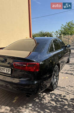 Седан Audi A6 2014 в 