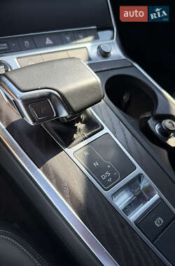 Седан Audi A6 2021 в 