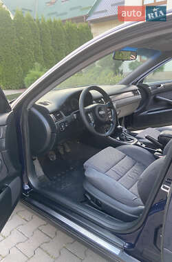 Седан Audi A6 2000 в 