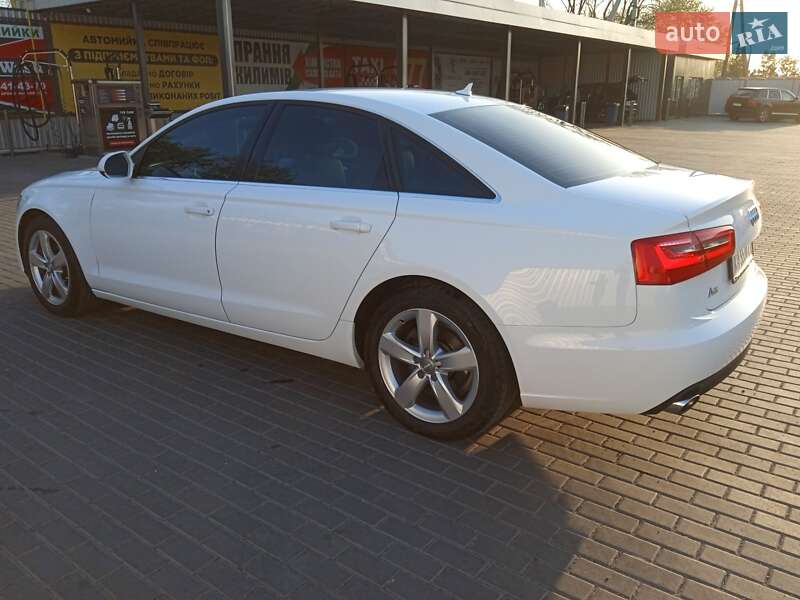 Седан Audi A6 2011 в Олександрії