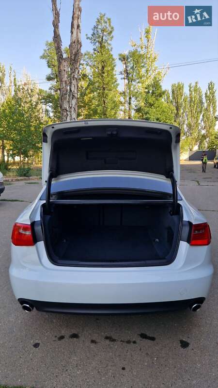 Седан Audi A6 2014 в Николаеве