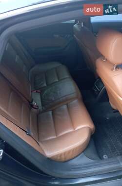 Седан Audi A6 2004 в 