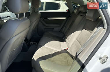 Седан Audi A6 2010 в 