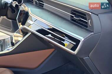 Седан Audi A6 2019 в 