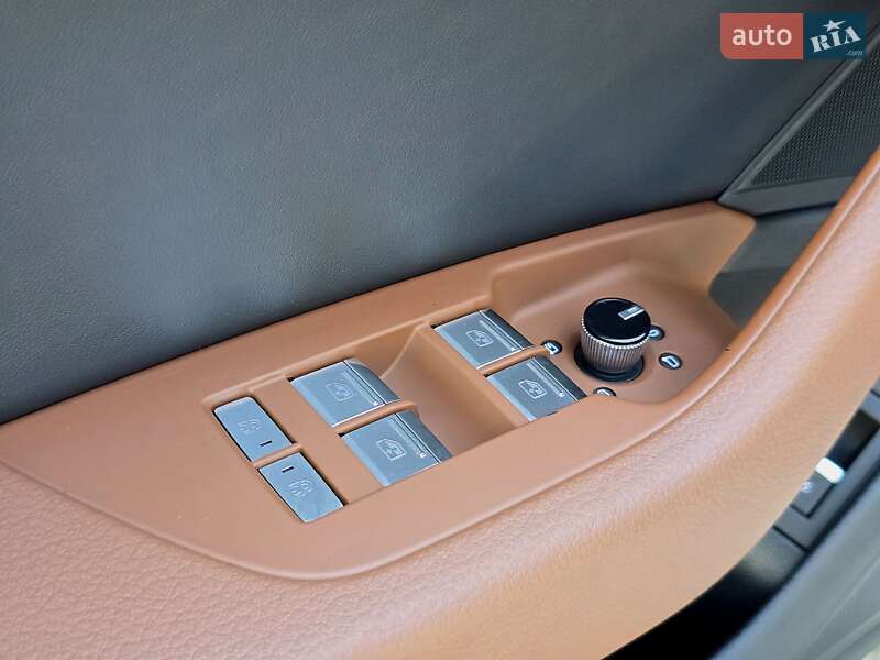 Седан Audi A6 2019 в Першотравенске
