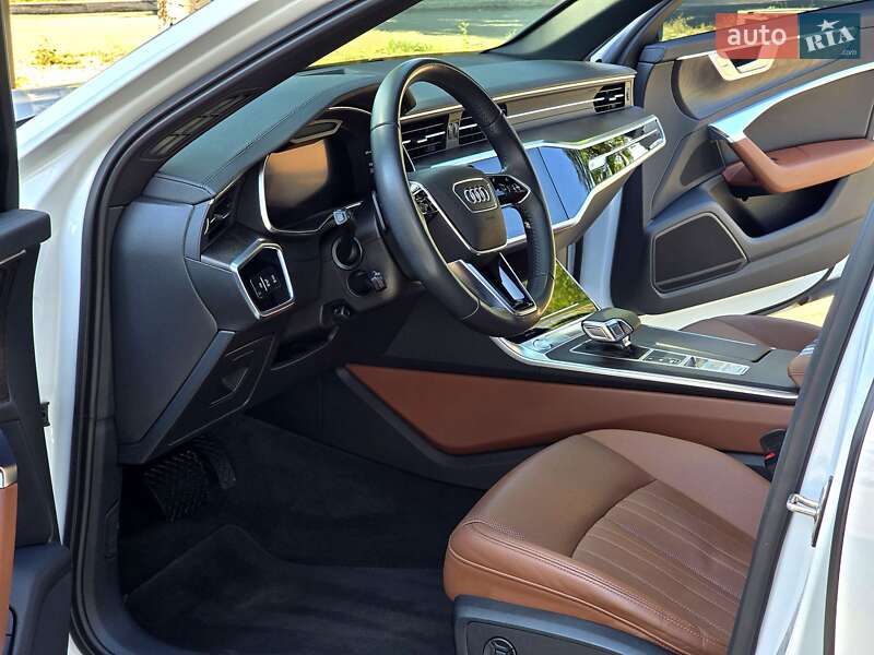 Седан Audi A6 2019 в Першотравенске