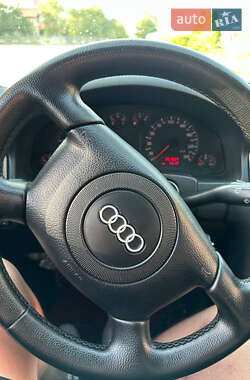 Универсал Audi A6 1999 в 