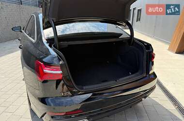 Седан Audi A6 2019 в 